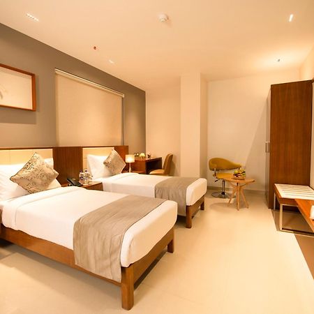 Morvee Hotels Durgapur Ngoại thất bức ảnh