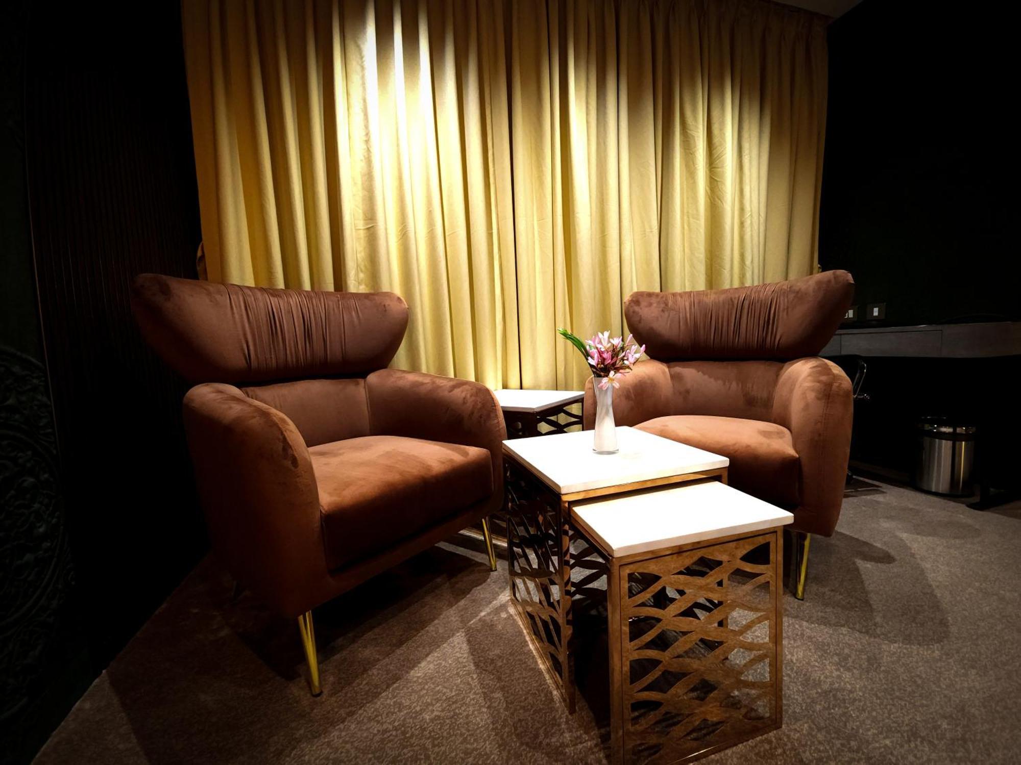 Morvee Hotels Durgapur Ngoại thất bức ảnh