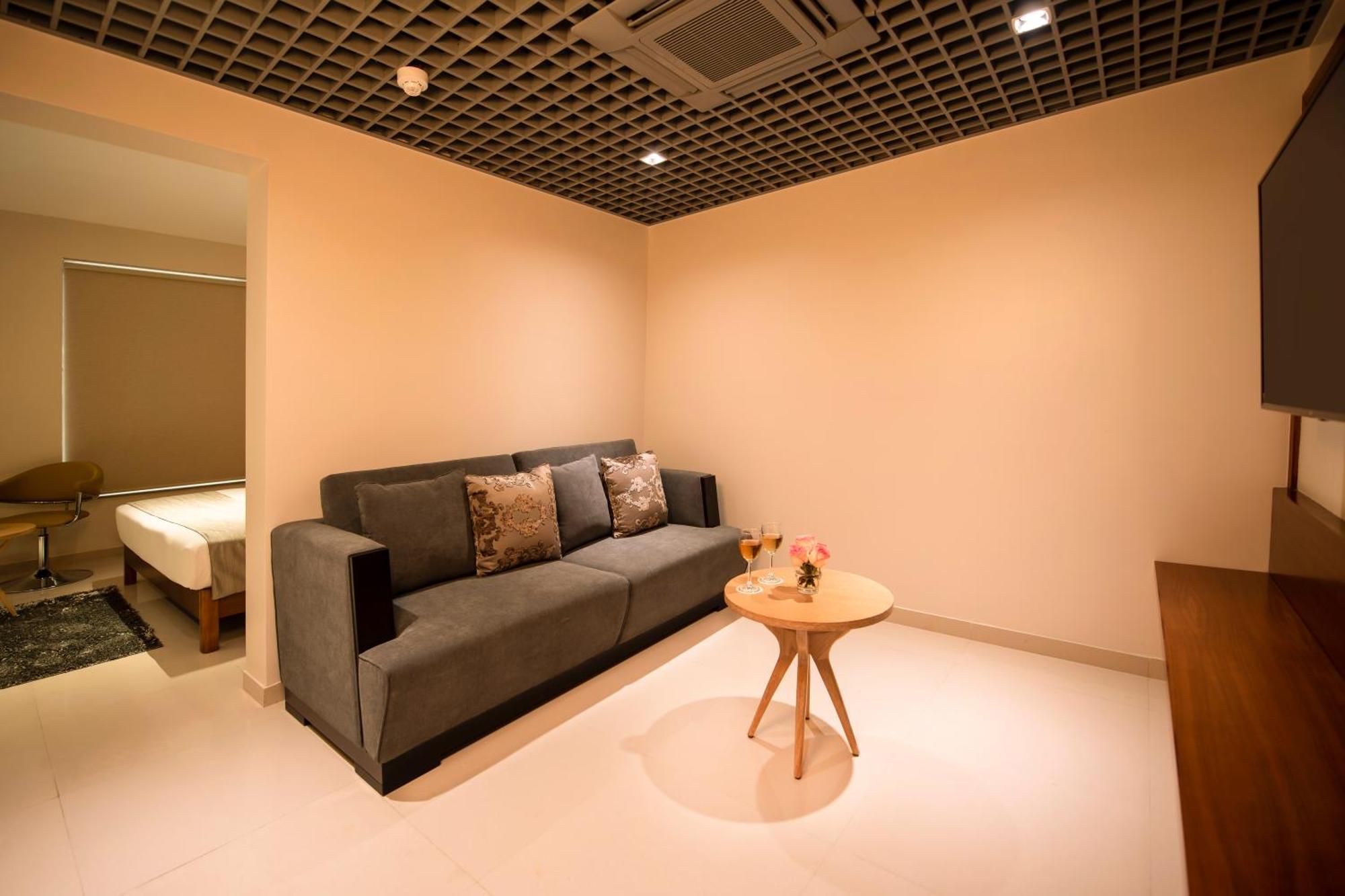 Morvee Hotels Durgapur Ngoại thất bức ảnh